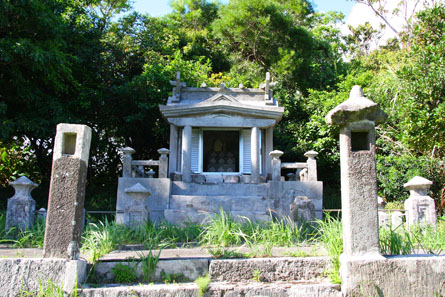 前川神社（知念之殿）